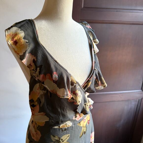 PRIVACY PLEASE Fillmore Gray Floral Wrap High-Low Maxi Dress Asphalt Extra Small - Picture 4 of 6
